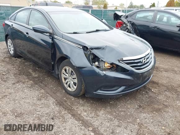 2013 Hyundai Sonata GLS z VIN 5NPEB4ACXDH558611, wystawiony jako IAAI lot #43453624 z przebiegiem 153 698 mil mil oraz . Historia ofert i sprzedaży dostępna na DreamBid. Obrazek 6.