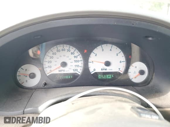 ✅ 2005 Dodge Caravan SXT • VIN: 2D4GP44L35R382272 • Лот: 82443025. Опубликован ранее на Copart с пробегом 220 037 миль. Бесплатный доступ к архиву аукционных продаж из США и подробный отчёт об истории автомобиля на DreamBid. Изображение 9.