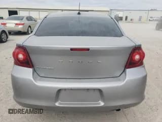 ✅ 2013 Dodge Avenger SE • VIN: 1C3CDZAB6DN551973 • Lot: 79768204. Wystawiony na Copart z przebiegiem 139 850 mil. Bezpłatny archiwum sprzedaży aukcyjnych z USA i szczegółowy raport historii pojazdu na DreamBid. Zdjęcie 6.