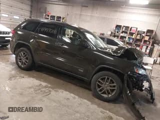 ✅ 2017 Jeep Grand Cherokee Altitude • VIN: 1C4RJFAG6HC654725 • Лот: 41937018. Опубликован ранее на IAAI с пробегом 297 991 миль. Бесплатный доступ к архиву аукционных продаж из США и подробный отчёт об истории автомобиля на DreamBid. Изображение 1.