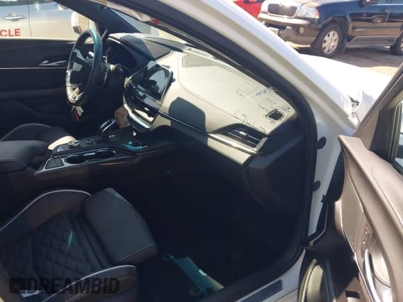 ✅ 2024 Cadillac CT4-V Blackwing • VIN: 1G6D75RP9R0410192 • Lot: 42556603. Listed on IAAI with 3,675 mi. Free auction sales archive from the USA and detailed vehicle history report at DreamBid. Image 5.