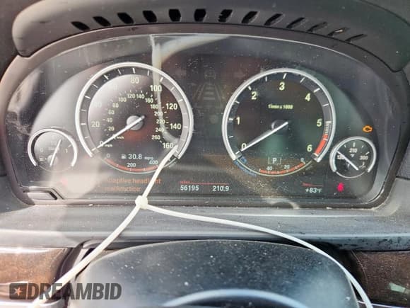 ✅ 2014 BMW 5 Series 535d • VIN: WBAXA5C58ED689752 • Лот: 81325775. Опубликован ранее на Copart с пробегом 56 195 миль. Бесплатный доступ к архиву аукционных продаж из США и подробный отчёт об истории автомобиля на DreamBid. Изображение 9.