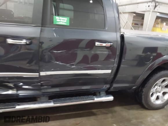 ✅ 2018 Ram 1500 Laramie • VIN: 1C6RR7VMXJS229901 • Lot: 42060986. Listed on IAAI with 65,969 mi. Free auction sales archive from the USA and detailed vehicle history report at DreamBid. Image 16.