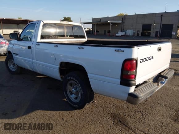 ✅ 2000 Dodge 1500 • VIN: 1B7HC16Y5YS619884 • Lot: 43564807. Listed on IAAI with 116,219 mi. Free auction sales archive from the USA and detailed vehicle history report at DreamBid. Image 3.