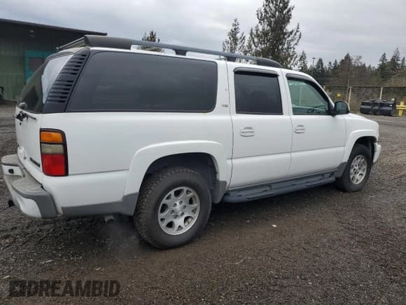 ✅ 2005 Chevrolet Suburban LT • VIN: 3GNFK16Z55G254040 • Lot: 43133425. Listed on Copart with 184,755 mi. Free auction sales archive from the USA and detailed vehicle history report at DreamBid. Image 3.