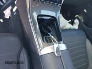 ✅ 2024 Mercedes-Benz GLC 300 • VIN: W1NKJ4HB7RF102188 • Lot: 42860937. Wystawiony na IAAI z przebiegiem 26 747 mil. Bezpłatny archiwum sprzedaży aukcyjnych z USA i szczegółowy raport historii pojazdu na DreamBid. Zdjęcie 11.