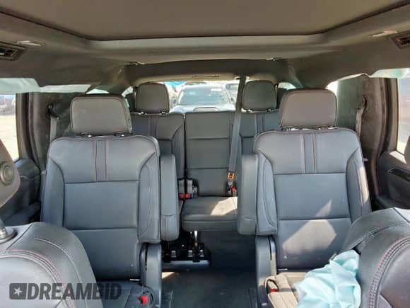 2022 Chevrolet Tahoe RST with VIN 1GNSKRKD4NR192718, listed as a Copart auction lot 69676105 with 33,577 mi miles and Clean title. Bid and sale history available at DreamBid. Image 10.