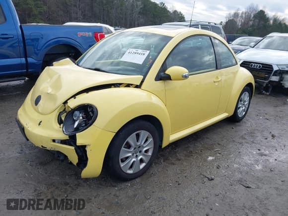 ✅ 2008 Volkswagen Beetle S • VIN: 3VWRW31C48M510003 • Lot: 41289418. Listed on IAAI with 203,798 mi. Free auction sales archive from the USA and detailed vehicle history report at DreamBid. Image 2.