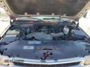 ✅ 2005 Chevrolet Suburban LS • VIN: 3GNFK16Z65G258498 • Lot: 81326585. Wystawiony na Copart z przebiegiem 239 986 mil. Bezpłatny archiwum sprzedaży aukcyjnych z USA i szczegółowy raport historii pojazdu na DreamBid. Zdjęcie 12.