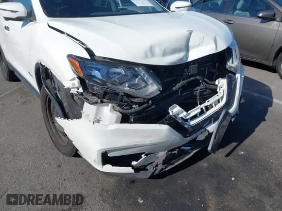 ✅ 2017 Nissan Rogue SV Hybrid • VIN: 5N1ET2MV6HC830695 • Лот: 41023811. Опубликован ранее на IAAI с пробегом 93 330 миль. Бесплатный доступ к архиву аукционных продаж из США и подробный отчёт об истории автомобиля на DreamBid. Изображение 6.