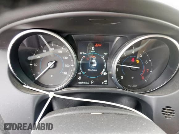 ✅ 2018 Jaguar XE 25t • VIN: SAJAR4FX4JCP31280 • Лот: 50580375. Опубликован ранее на Copart с пробегом 125 060 миль. Бесплатный доступ к архиву аукционных продаж из США и подробный отчёт об истории автомобиля на DreamBid. Изображение 9.