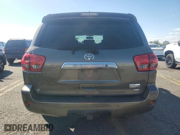 ✅ 2013 Toyota Sequoia Platinum • VIN: 5TDDW5G1XDS087470 • Лот: 85761635. Опубликован ранее на Copart с пробегом 167 846 миль. Бесплатный доступ к архиву аукционных продаж из США и подробный отчёт об истории автомобиля на DreamBid. Изображение 6.