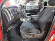 ✅ 2008 Toyota Tundra SR5 • VIN: 5TFDV54128X035399 • Lot: 91701215. Wystawiony na Copart z przebiegiem 231 452 mil. Bezpłatny archiwum sprzedaży aukcyjnych z USA i szczegółowy raport historii pojazdu na DreamBid. Zdjęcie 7.