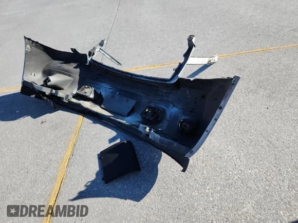 ✅ 2014 Chevrolet Tahoe LS • VIN: 1GNSCAE03ER128175 • Lot: 82465515. Listed on Copart with 254,407 mi. Free auction sales archive from the USA and detailed vehicle history report at DreamBid. Image 13.