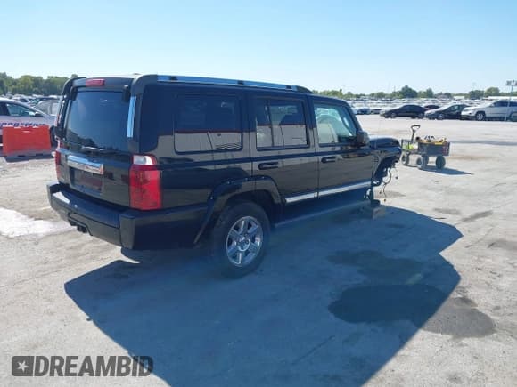 ✅ 2006 Jeep Commander Limited • VIN: 1J8HG58N26C338821 • Lot: 43420430. Wystawiony na IAAI z przebiegiem 224 054 mil. Bezpłatny archiwum sprzedaży aukcyjnych z USA i szczegółowy raport historii pojazdu na DreamBid. Zdjęcie 4.