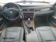 ✅ 2007 BMW 3 Series 328i • VIN: WBAVA33587PV64361 • Лот: 87177445. Опубликован ранее на Copart с пробегом 174 786 миль. Бесплатный доступ к архиву аукционных продаж из США и подробный отчёт об истории автомобиля на DreamBid. Изображение 8.