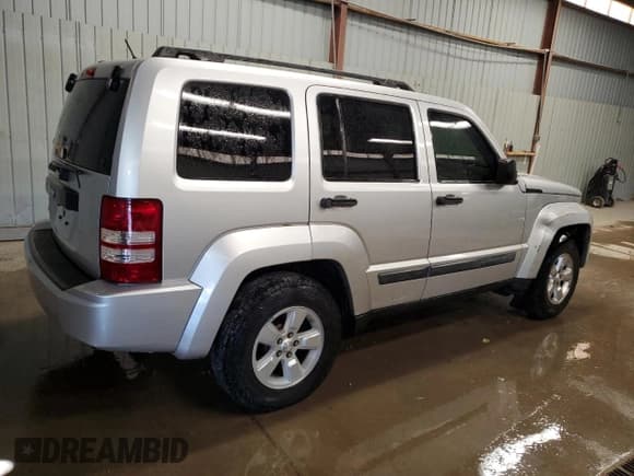 ✅ 2010 Jeep Liberty Sport • VIN: 1J4PN2GK7AW114217 • Lot: 86994205. Listed on Copart with 128,388 mi. Free auction sales archive from the USA and detailed vehicle history report at DreamBid. Image 3.