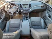 ✅ 2014 Chevrolet Impala LT • VIN: 2G1115SL5E9151153 • Lot: 92692455. Wystawiony na Copart z przebiegiem 166 973 mil. Bezpłatny archiwum sprzedaży aukcyjnych z USA i szczegółowy raport historii pojazdu na DreamBid. Zdjęcie 8.