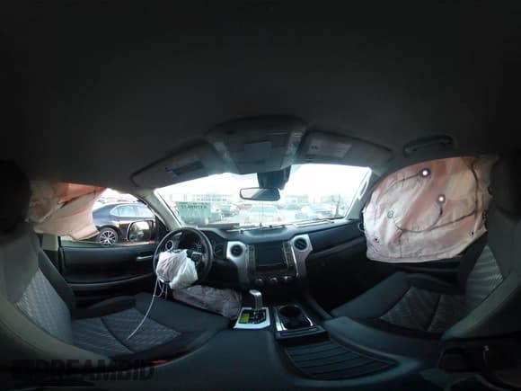 ✅ 2018 Toyota Tundra SR5 • VIN: 5TFEM5F18JX131354 • Лот: 43709672. Опубликован ранее на IAAI с пробегом 88 136 миль. Бесплатный доступ к архиву аукционных продаж из США и подробный отчёт об истории автомобиля на DreamBid. Изображение 18.