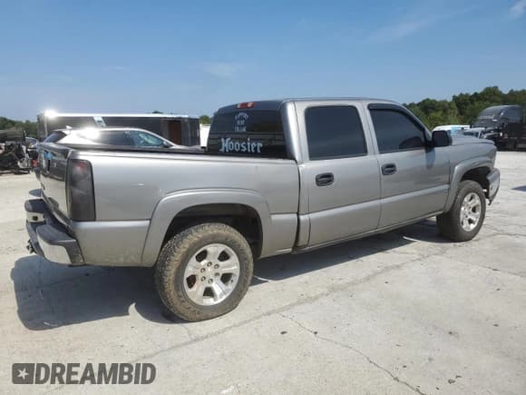 ✅ 2006 Chevrolet Silverado 1500 LT1 • VIN: 2GCEK13T161159098 • Лот: 68967944. Опубликован ранее на Copart с пробегом 169 058 миль. Бесплатный доступ к архиву аукционных продаж из США и подробный отчёт об истории автомобиля на DreamBid. Изображение 3.