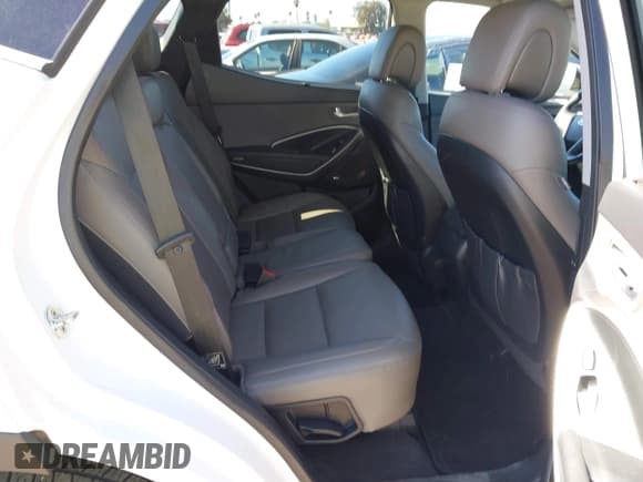 ✅ 2017 Hyundai Santa Fe Ultimate • VIN: 5XYZW4LA6HG416240 • Лот: 43497210. Опубликован ранее на IAAI с пробегом 102 721 миль. Бесплатный доступ к архиву аукционных продаж из США и подробный отчёт об истории автомобиля на DreamBid. Изображение 8.