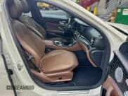 ✅ 2018 Mercedes-Benz E 300 • VIN: WDDZF4JB5JA345846 • Lot: 94943865. Wystawiony na Copart z przebiegiem 88 224 mil. Bezpłatny archiwum sprzedaży aukcyjnych z USA i szczegółowy raport historii pojazdu na DreamBid. Zdjęcie 5.