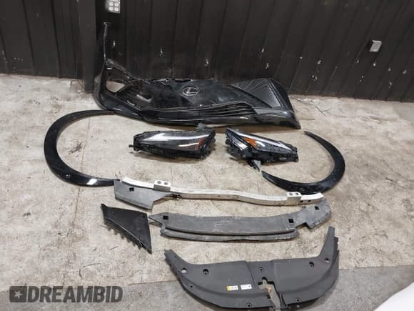 ✅ 2024 Lexus RZ 450e Premium • VIN: JTJAAAAB0RA024617 • Lot: 41536068. Listed on IAAI with 18,966 mi. Free auction sales archive from the USA and detailed vehicle history report at DreamBid. Image 12.