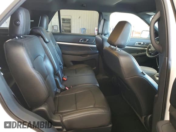 ✅ 2018 Ford Explorer XLT • VIN: 1FM5K7D87JGA23935 • Lot: 91638285. Wystawiony na Copart z przebiegiem 116 741 mil. Bezpłatny archiwum sprzedaży aukcyjnych z USA i szczegółowy raport historii pojazdu na DreamBid. Zdjęcie 11.