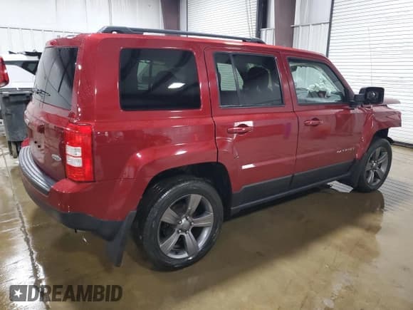✅ 2015 Jeep Patriot Latitude • VIN: 1C4NJRFB1FD412607 • Lot: 90622815. Listed on Copart with 53,823 mi. Free auction sales archive from the USA and detailed vehicle history report at DreamBid. Image 3.