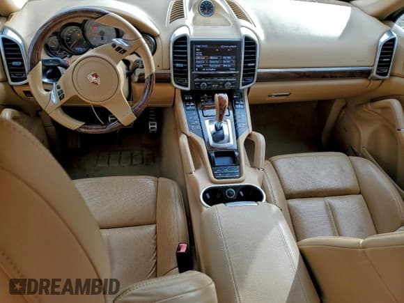 ✅ 2012 Porsche Cayenne S Hybrid • VIN: WP1AE2A26CLA92458 • Лот: 96412405. Опубликован ранее на Copart с пробегом 150 294 миль. Бесплатный доступ к архиву аукционных продаж из США и подробный отчёт об истории автомобиля на DreamBid. Изображение 8.