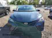 2020 Toyota Camry SE with VIN 4T1G11BK4LU013780, listed as a Copart auction lot 70842325 with 59,635 mi miles and Salvage title. Bid and sale history available at DreamBid. Image 5.