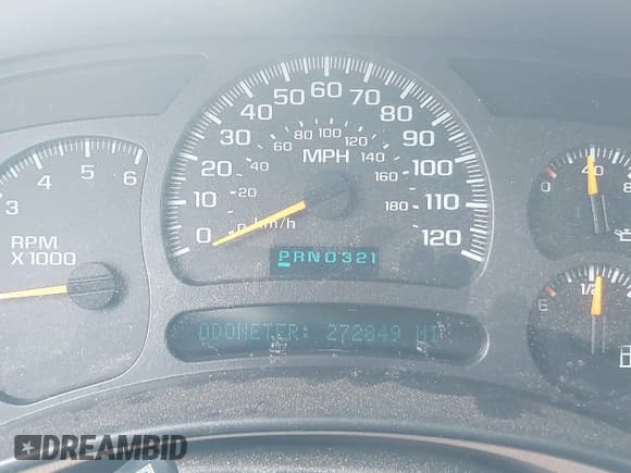 ✅ 2004 Chevrolet Suburban LT • VIN: 1GNFK16Z44J177576 • Lot: 42469659. Listed on IAAI with 272,849 mi. Free auction sales archive from the USA and detailed vehicle history report at DreamBid. Image 7.