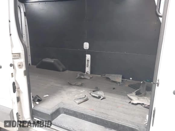 ✅ 2020 Ford Transit Cargo • VIN: 1FTBR1C88LKB56656 • Lot: 43633253. Listed on IAAI with 121,968 mi. Free auction sales archive from the USA and detailed vehicle history report at DreamBid. Image 8.