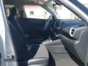 ✅ 2022 Hyundai Venue SEL • VIN: KMHRC8A35NU180027 • Lot: 41921088. Listed on IAAI with 69,220 mi. Free auction sales archive from the USA and detailed vehicle history report at DreamBid. Image 5.