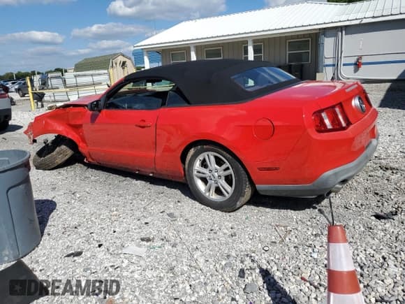 ✅ 2012 Ford Mustang V6 • VIN: 1ZVBP8EM2C5230691 • Лот: 81830655. Опубликован ранее на Copart с пробегом 91 840 миль. Бесплатный доступ к архиву аукционных продаж из США и подробный отчёт об истории автомобиля на DreamBid. Изображение 2.