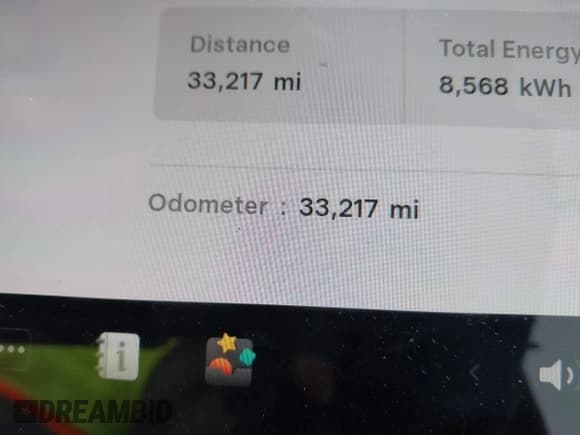 ✅ 2024 Tesla Model Y Long Range • VIN: 7SAYGDEE9RA265508 • Lot: 43685983. Wystawiony na IAAI z przebiegiem 33 217 mil. Bezpłatny archiwum sprzedaży aukcyjnych z USA i szczegółowy raport historii pojazdu na DreamBid. Zdjęcie 16.