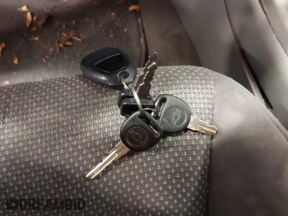 ✅ 2010 Chevrolet Malibu 1LS • VIN: 1G1ZB5EB5AF317093 • Lot: 43561330. Wystawiony na IAAI z przebiegiem 150 434 mil. Bezpłatny archiwum sprzedaży aukcyjnych z USA i szczegółowy raport historii pojazdu na DreamBid. Zdjęcie 11.