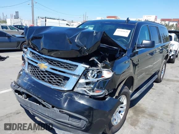 2018 Chevrolet Suburban LS z VIN 1GNSKGKC6JR150248, wystawiony jako IAAI lot #42219120 z przebiegiem 48 321 mil mil oraz . Historia ofert i sprzedaży dostępna na DreamBid. Obrazek 6.
