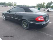 ✅ 2005 Mercedes-Benz CLK 320 • VIN: WDBTK65J05F123604 • Lot: 43166926. Listed on IAAI with 168,136 mi. Free auction sales archive from the USA and detailed vehicle history report at DreamBid. Image 3.