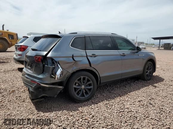 ✅ 2022 Volkswagen Tiguan SE • VIN: 3VV2B7AX4NM056780 • Lot: 55173915. Listed on Copart with 79,165 mi. Free auction sales archive from the USA and detailed vehicle history report at DreamBid. Image 3.