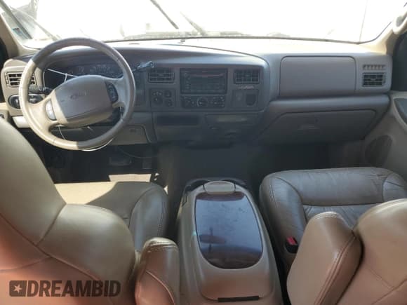 ✅ 2000 Ford Excursion Limited • VIN: 1FMNU43S1YEE15272 • Лот: 70563005. Опубликован ранее на Copart с пробегом 248 663 миль. Бесплатный доступ к архиву аукционных продаж из США и подробный отчёт об истории автомобиля на DreamBid. Изображение 8.