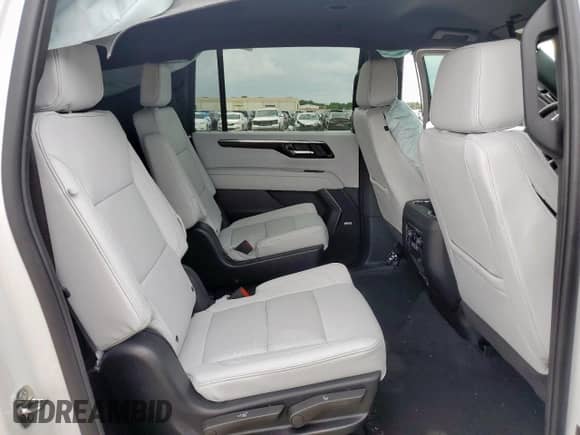 2025 Chevrolet Suburban Premier with VIN 1GNS6FRD7SR181541, listed as a Copart auction lot 64447805 with 2,843 mi miles and Salvage title. Bid and sale history available at DreamBid. Image 11.