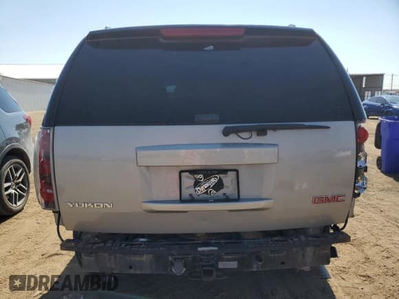 ✅ 2007 GMC Yukon Denali • VIN: 1GKFK63817J262885 • Lot: 64628704. Listed on Copart with 175,367 mi. Free auction sales archive from the USA and detailed vehicle history report at DreamBid. Image 6.