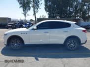 ✅ 2018 Maserati Levante • VIN: ZN661XUA0JX293666 • Лот: 43335732. Опубликован ранее на IAAI с пробегом 73 839 миль. Бесплатный доступ к архиву аукционных продаж из США и подробный отчёт об истории автомобиля на DreamBid. Изображение 14.