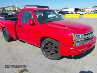 2003 Chevrolet Silverado 1500 LS z VIN 1GCEC14X73Z313444, wystawiony jako IAAI lot #42621094 z przebiegiem 241 409 mil mil oraz . Historia ofert i sprzedaży dostępna na DreamBid. Obrazek 1.
