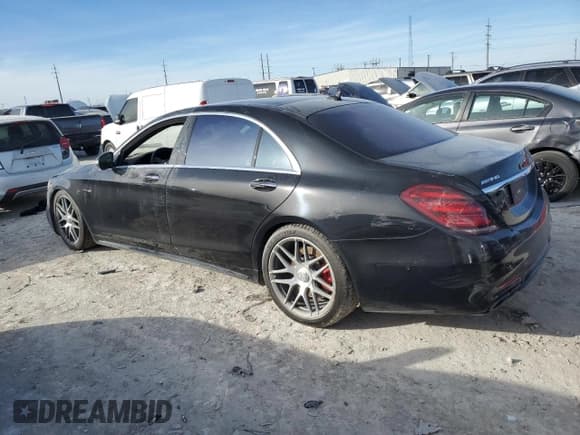 ✅ 2019 Mercedes-Benz S 63 AMG • VIN: WDDUG8JB9KA458473 • Lot: 83968594. Wystawiony na Copart z przebiegiem Nie podano. Bezpłatny archiwum sprzedaży aukcyjnych z USA i szczegółowy raport historii pojazdu na DreamBid. Zdjęcie 2.