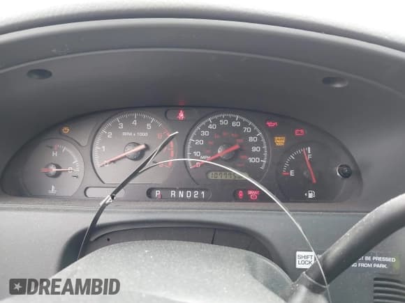 ✅ 2002 Nissan Quest GXE • VIN: 4N2ZN15T42D819118 • Lot: 43195896. Listed on IAAI with 107,775 mi. Free auction sales archive from the USA and detailed vehicle history report at DreamBid. Image 7.