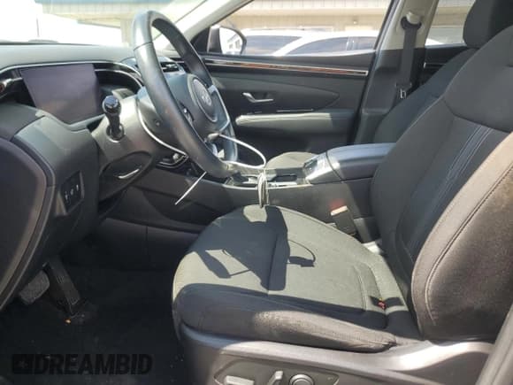 ✅ 2022 Hyundai Tucson SEL • VIN: 5NMJF3AE1NH067647 • Lot: 63680984. Wystawiony na Copart z przebiegiem 39 001 mil. Bezpłatny archiwum sprzedaży aukcyjnych z USA i szczegółowy raport historii pojazdu na DreamBid. Zdjęcie 7.