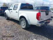 ✅ 2017 Nissan Frontier SV • VIN: 1N6AD0EV6HN737809 • Lot: 43404745. Wystawiony na IAAI z przebiegiem 136 955 mil. Bezpłatny archiwum sprzedaży aukcyjnych z USA i szczegółowy raport historii pojazdu na DreamBid. Zdjęcie 3.
