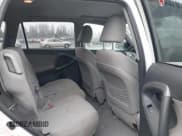 ✅ 2011 Toyota RAV4 • VIN: JTMBK4DV0B5106065 • Лот: 41671279. Опубликован ранее на IAAI с пробегом 85 786 миль. Бесплатный доступ к архиву аукционных продаж из США и подробный отчёт об истории автомобиля на DreamBid. Изображение 8.